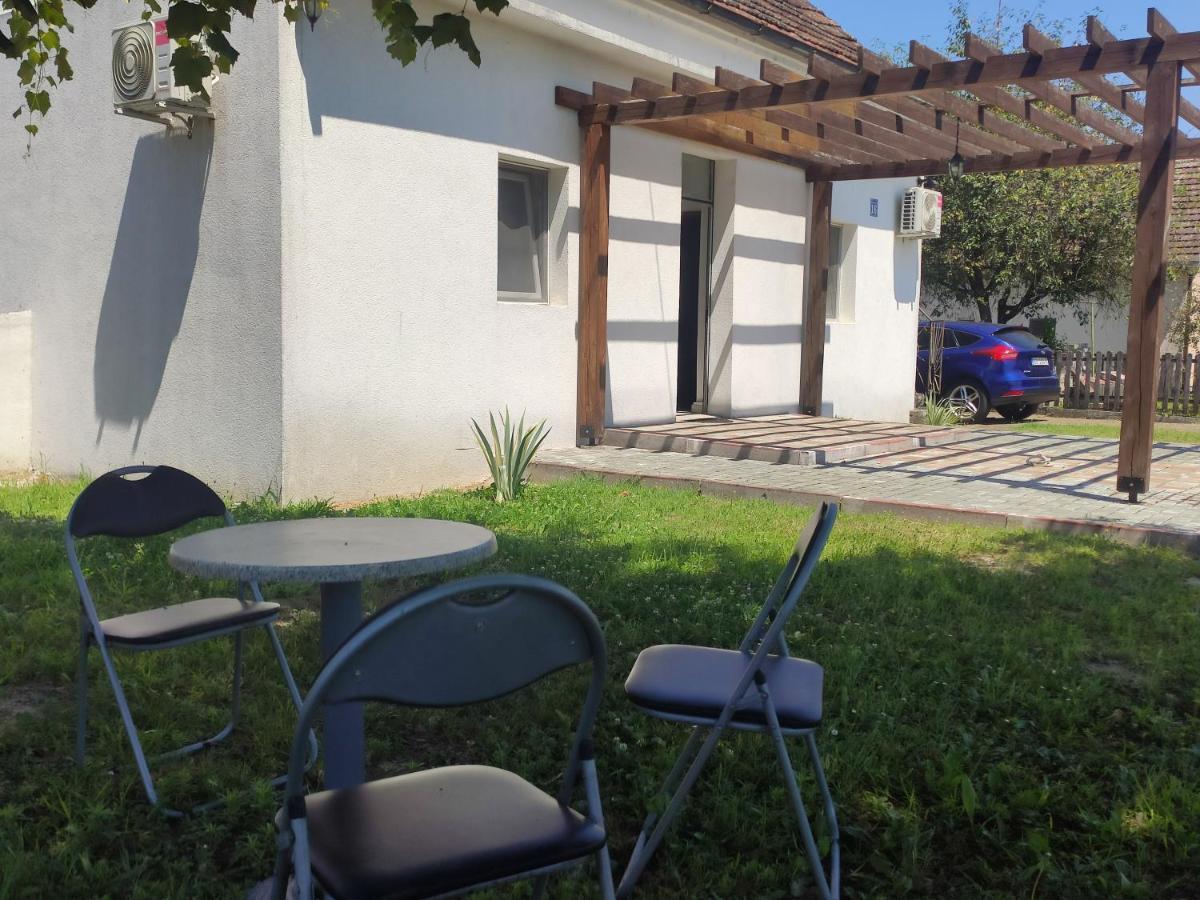 Apartmani Nova Topola Luaran gambar